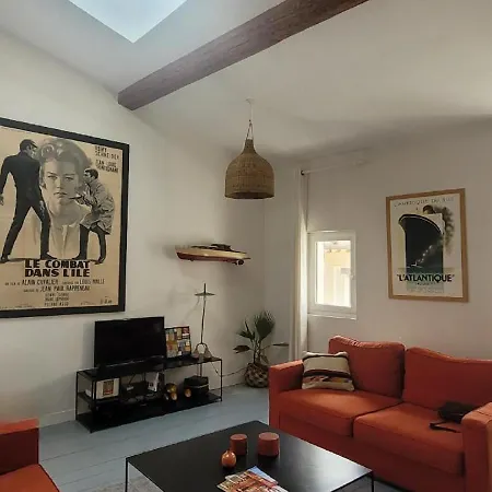 Magnifique Loft Deco Sur Le Port Et A 5mn Des Plages Wifi Clim 85 M2 La Ciotat