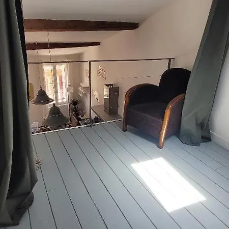 Magnifique Loft Deco Sur Le Port Et A 5mn Des Plages Wifi Clim 85 M2 Appartement La Ciotat