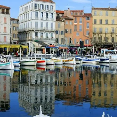Appartement Magnifique Loft Deco Sur Le Port Et A 5mn Des Plages Wifi Clim 85 M2 *