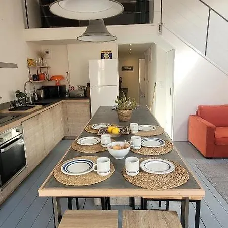 Magnifique Loft Deco Sur Le Port Et A 5mn Des Plages Wifi Clim 85 M2 *
